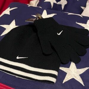 Nike Black and White Gloves